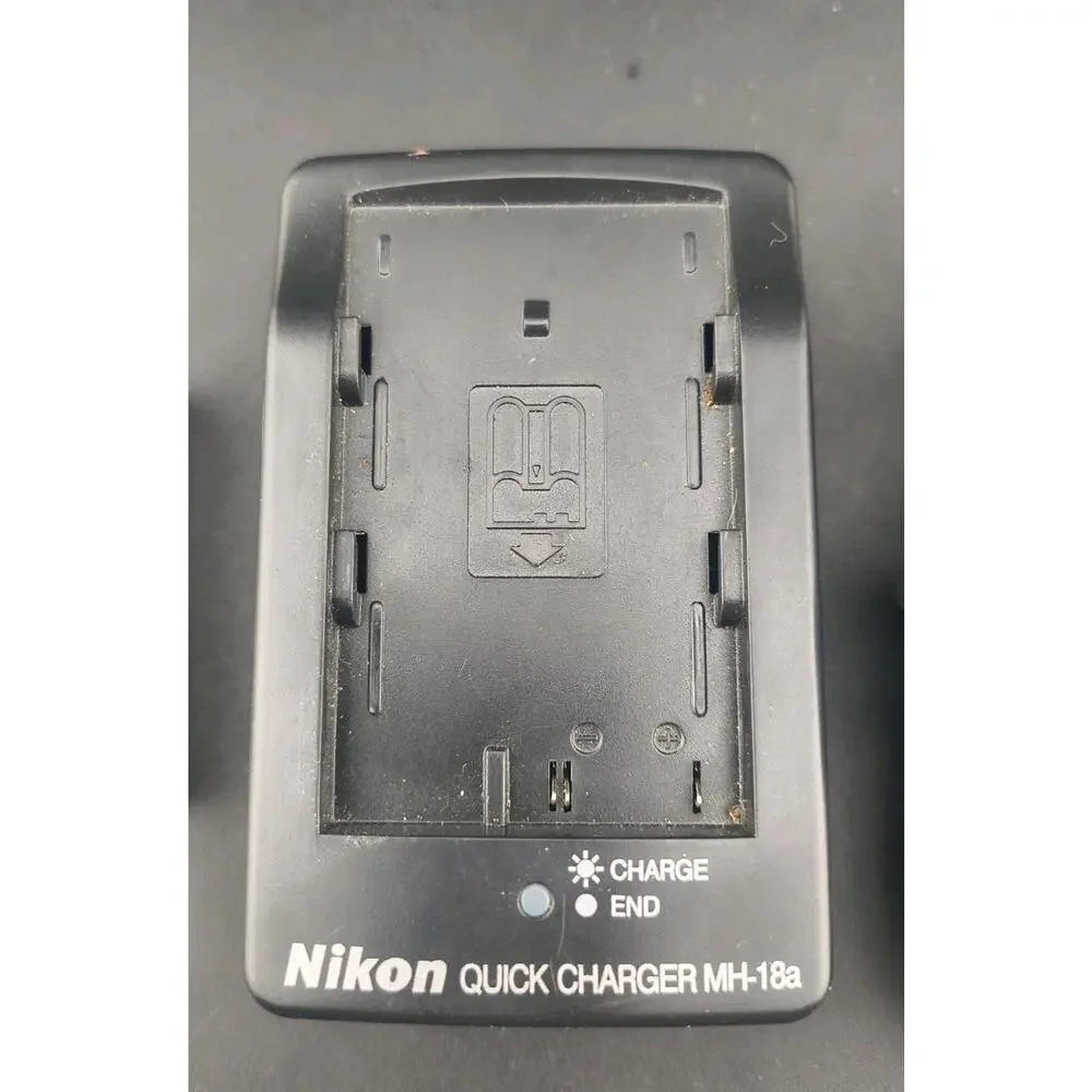 Nikon MH-18a Quick Battery Charger OEM w/ AC Power Cord